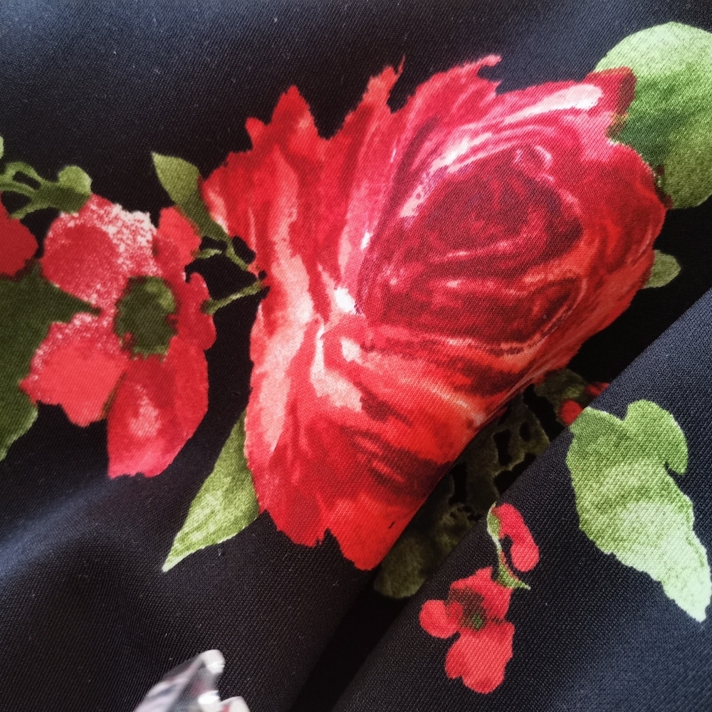 B. Darlin Junior Floral Dress - Picture 5 of 5